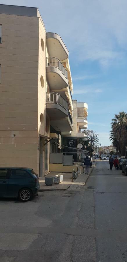 Nana Apartments Peraía Dış mekan fotoğraf
