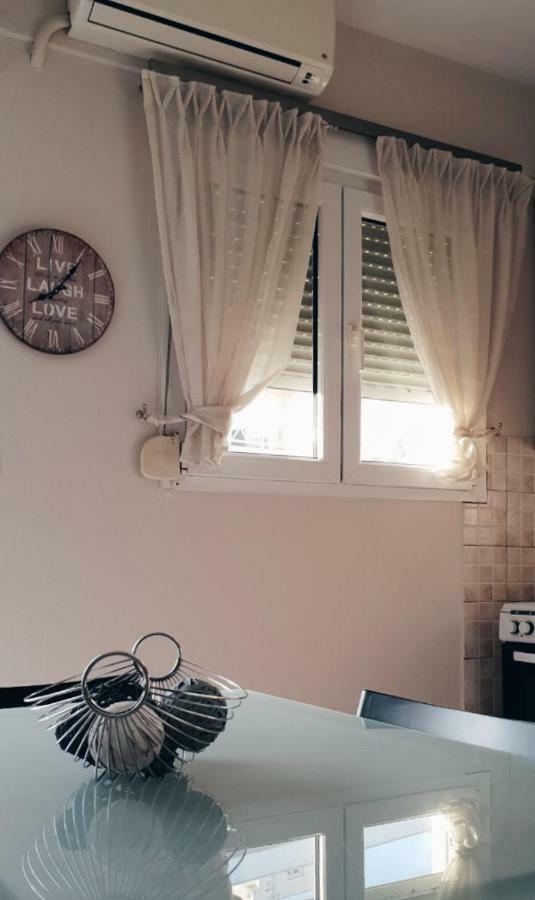 Nana Apartments Peraía Dış mekan fotoğraf