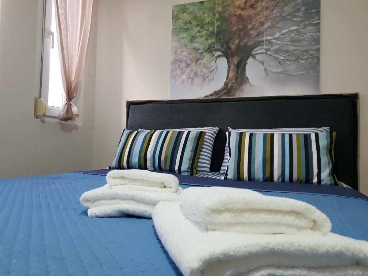 Nana Apartments Peraía Dış mekan fotoğraf